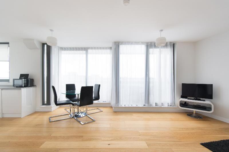 Sonder By Marriott Bonvoy The Bard Apartments Fitzrovia Лондон Номер фото